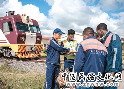 蒙内铁路上的异国师徒情